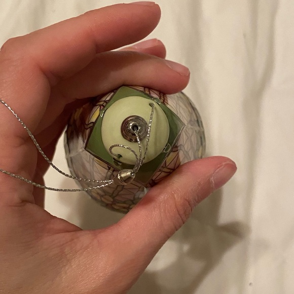 BRADFORD EDITIONS LOUIS TIFFANY HEIRLOOM PORCELAIN 2001 ORNAMENTS (set of 3) - Picture 12 of 14